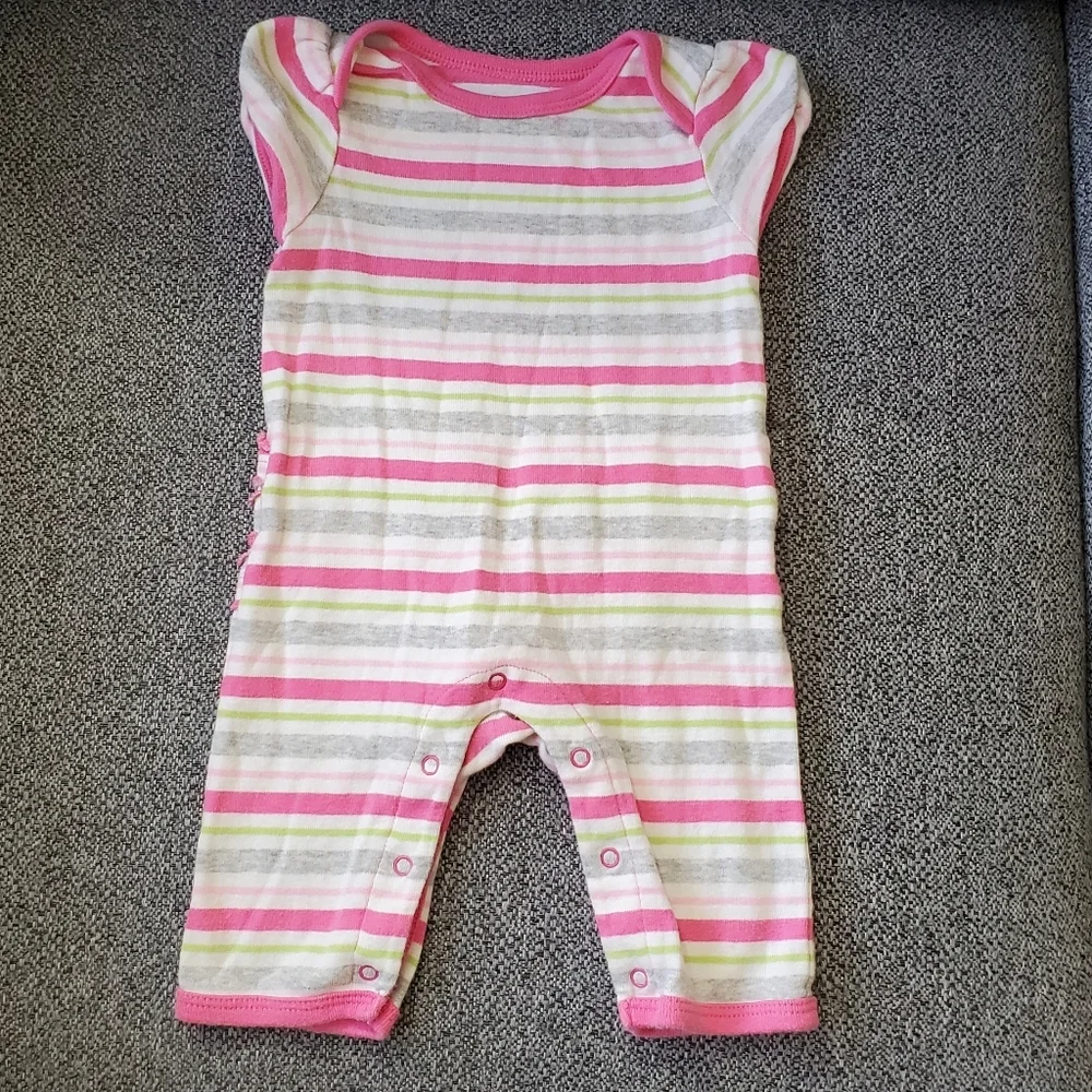 Old Navy One Piece Outfit Size 0-3m